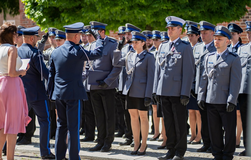 Policjanci świętują zdjęcie nr 312157