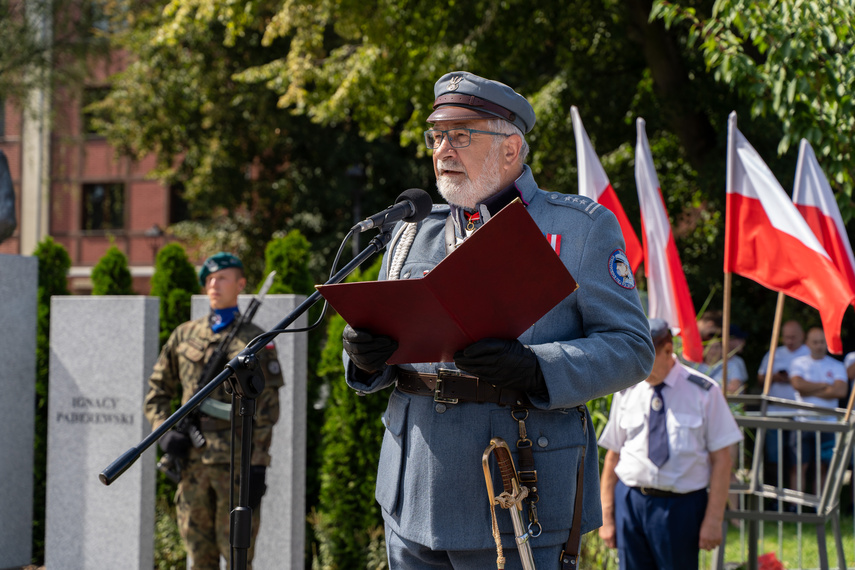 „Krwawy marsz zatrzymany pod Warszawą“ zdjęcie nr 313560