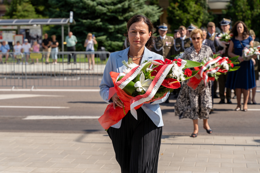 „Krwawy marsz zatrzymany pod Warszawą“ zdjęcie nr 313569