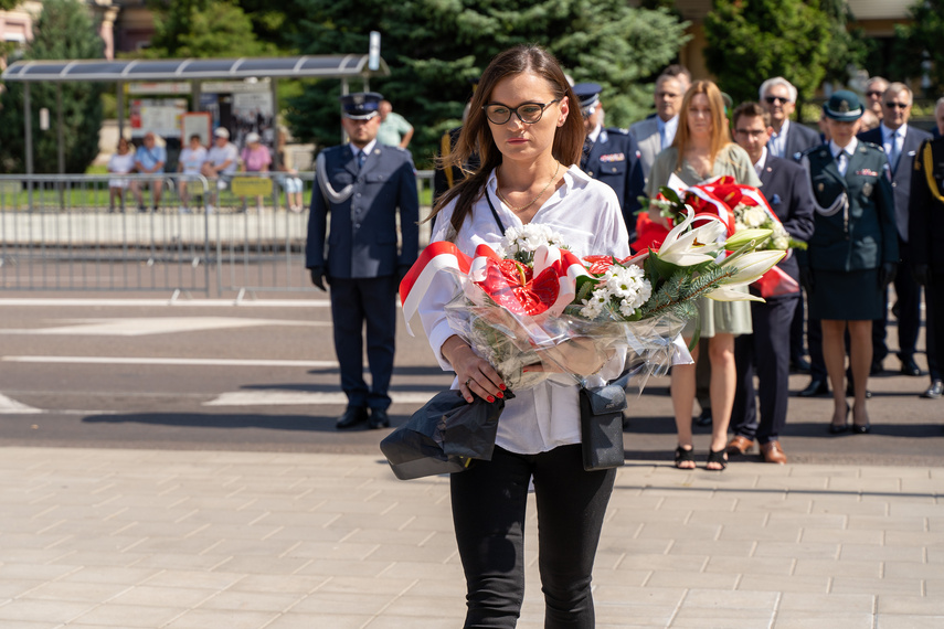 „Krwawy marsz zatrzymany pod Warszawą“ zdjęcie nr 313578