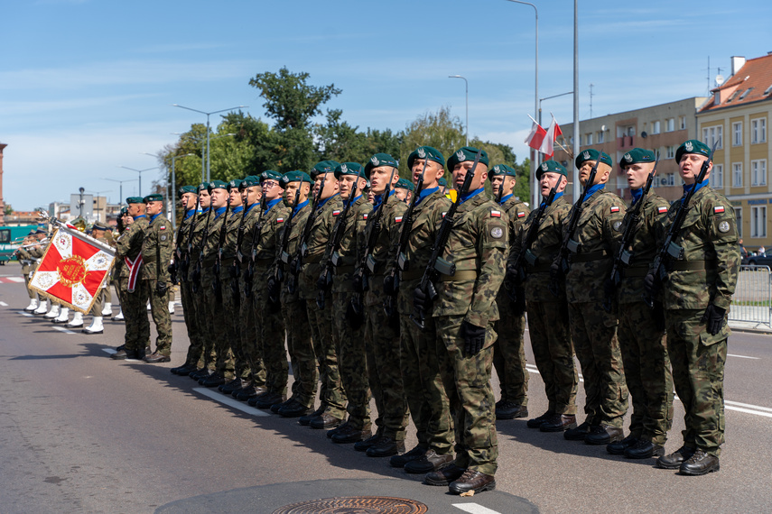 „Krwawy marsz zatrzymany pod Warszawą“ zdjęcie nr 313553