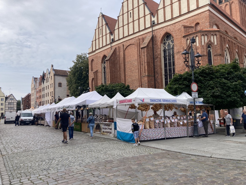 Na jarmarku w dzień handlowy... zdjęcie nr 313896