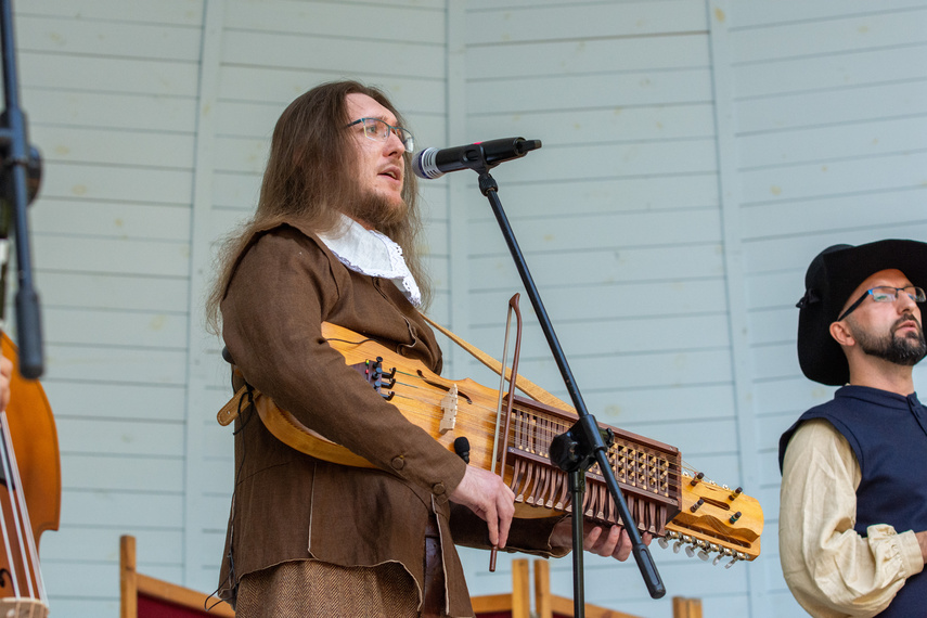 Banda Czworga na zakończenie Letniego Salonu Muzycznego zdjęcie nr 314240