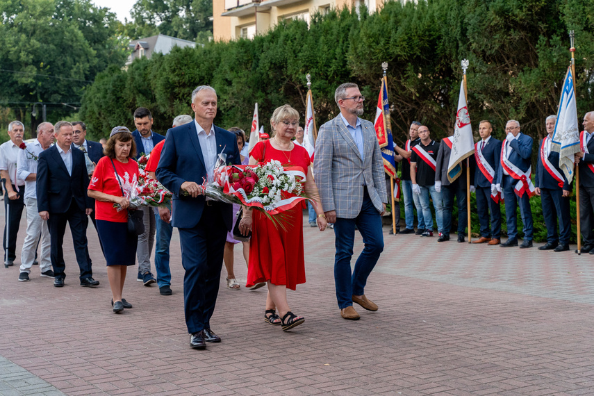 "Solidarność nigdy nie zapomina o swoich bohaterach" zdjęcie nr 314404