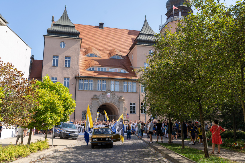 Kibice przemaszerowali przez miasto  zdjęcie nr 314777