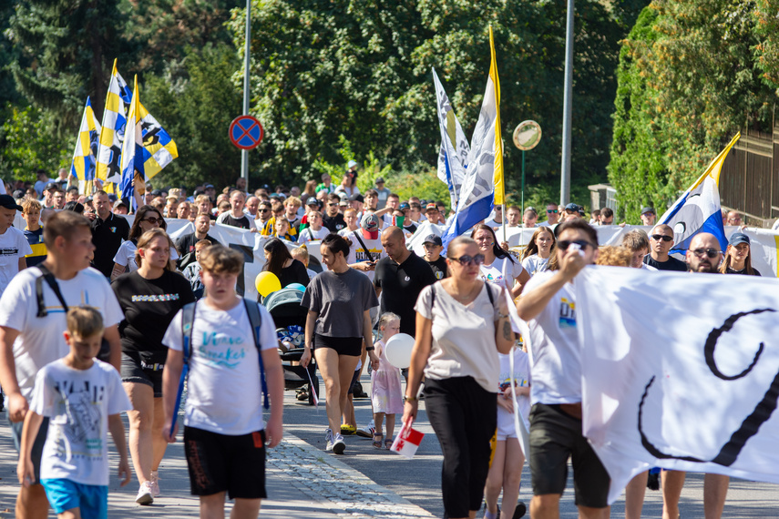 Kibice przemaszerowali przez miasto  zdjęcie nr 314805