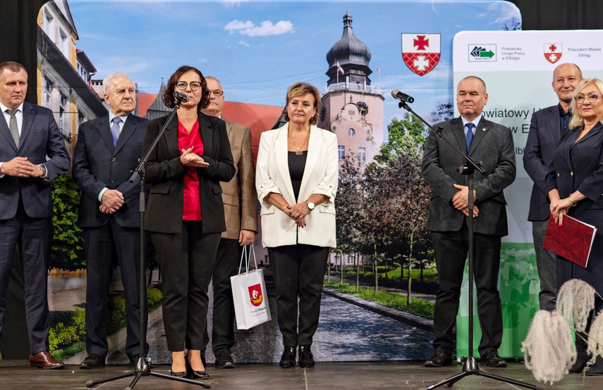 Praca, edukacja i ludzie zdjęcie nr 317647