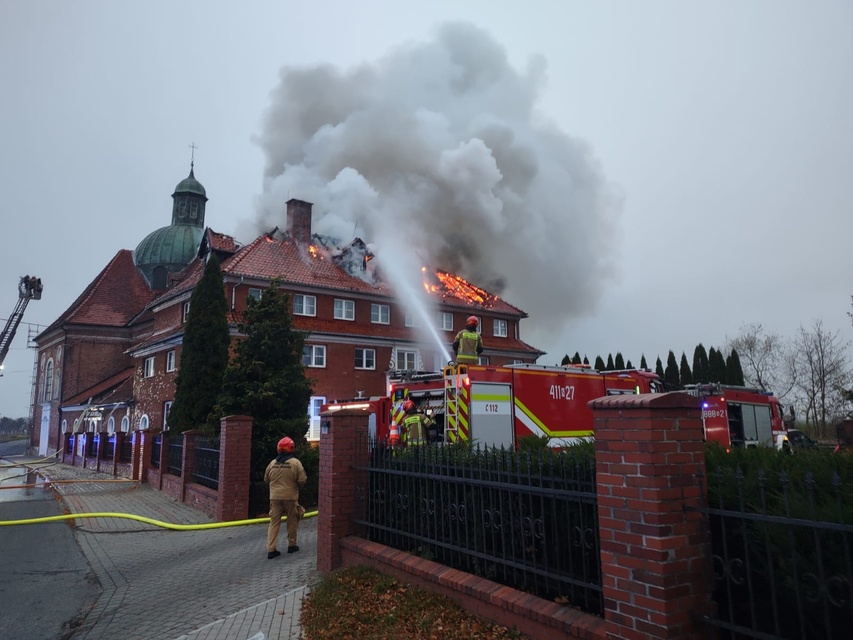 Pożar klasztoru w Braniewie zdjęcie nr 318474