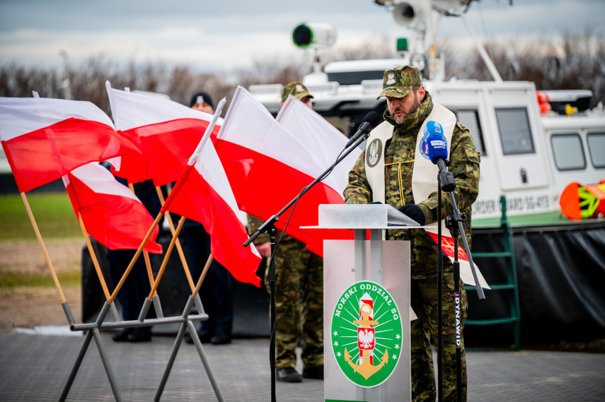 Nowe poduszkowce dla strażników granicznych zdjęcie nr 321123