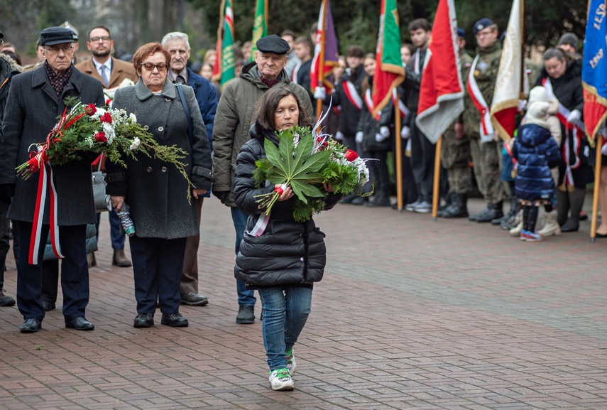 Elbląg pamięta o ofiarach Grudnia 70 zdjęcie nr 321372