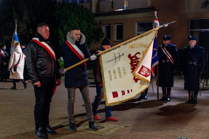 Związkowcy pamiętają o ofiarach Grudnia 70 zdjęcie nr 321412