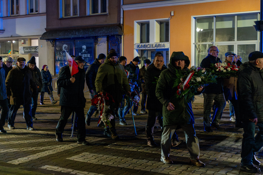 Związkowcy pamiętają o ofiarach Grudnia 70 zdjęcie nr 321409