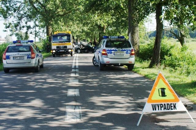 Tragiczny wypadek opla vectry - trzy osoby nie żyją zdjęcie nr 25946