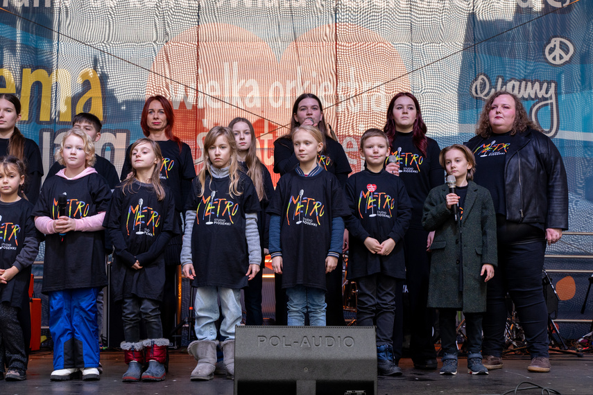 "Wyjść na zewnątrz i pokazać, na co nas stać". Trwa WOŚP w Elblągu zdjęcie nr 324341