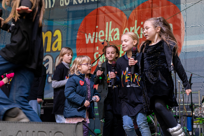 "Wyjść na zewnątrz i pokazać, na co nas stać". Trwa WOŚP w Elblągu zdjęcie nr 324319