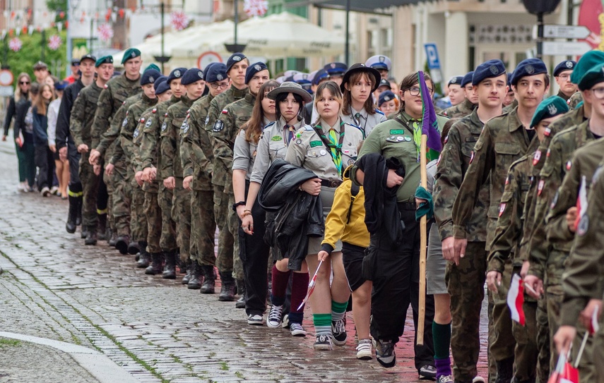 Biel i czerwień na starówce zdjęcie nr 329112