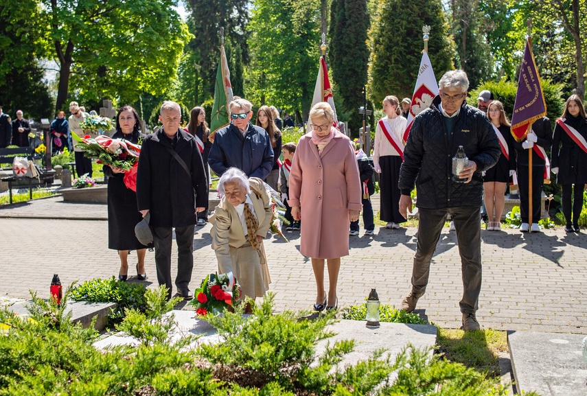 Upamiętnili rocznicę zakończenia wojny zdjęcie nr 329351