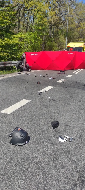 Motocyklista zginał na miejscu zdjęcie nr 329730