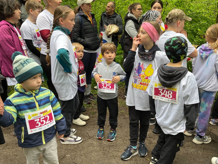 Chcą dzielić się dobrem, czyli VI Bieg i Marsz Nadziei zdjęcie nr 330003