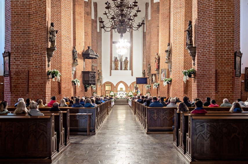 Elbląg Improwizacje organowe Michała Markuszewskiego