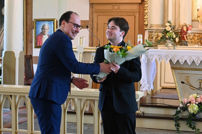 Organy zabrzmiały w Jegłowniku zdjęcie nr 330378