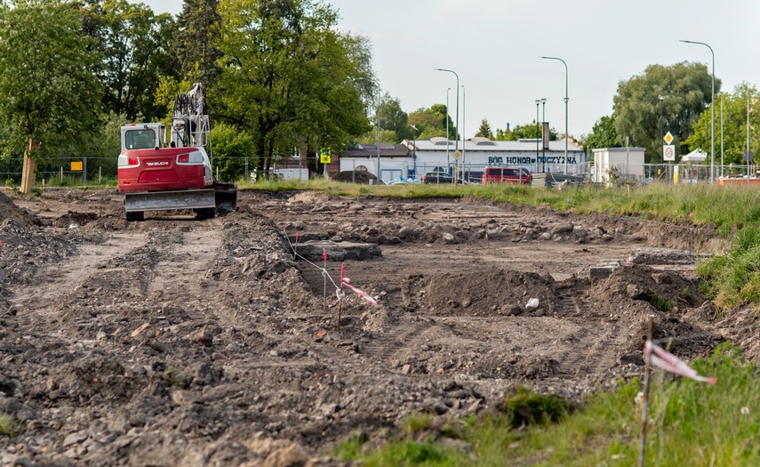 Tu będzie parking, teraz czas na archeologów zdjęcie nr 330420