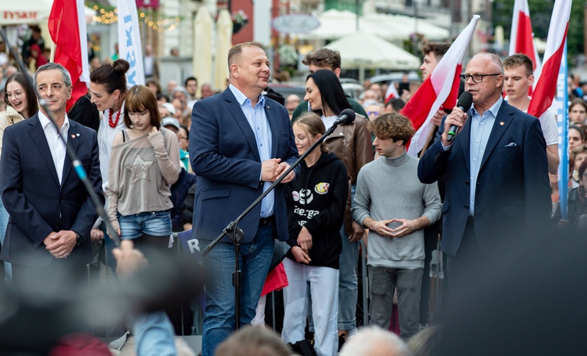 Rafał Trzaskowski w Elblągu. „Tych podziałów naprawdę już wystarczy” zdjęcie nr 330629