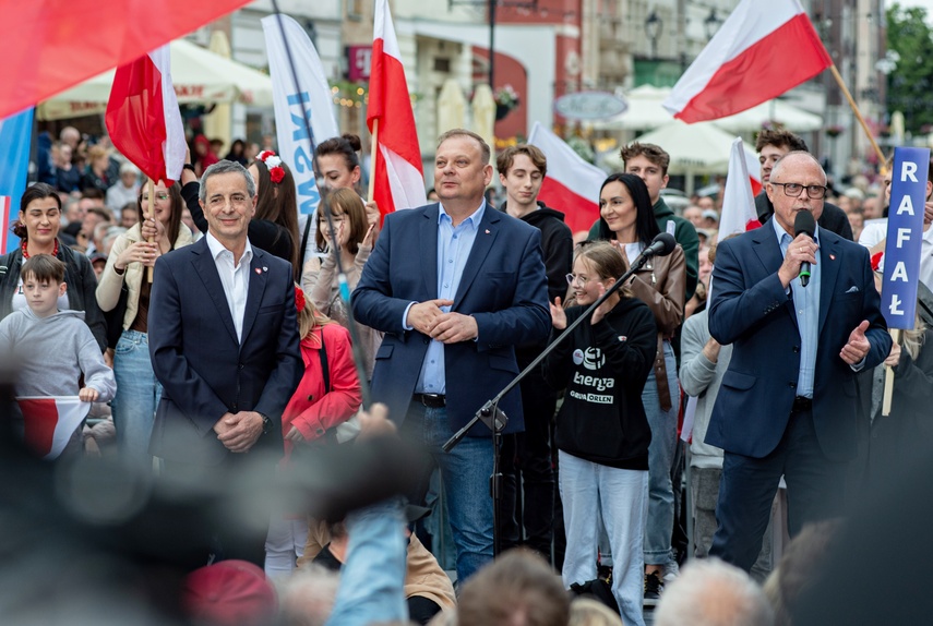 Rafał Trzaskowski w Elblągu. „Tych podziałów naprawdę już wystarczy” zdjęcie nr 330630
