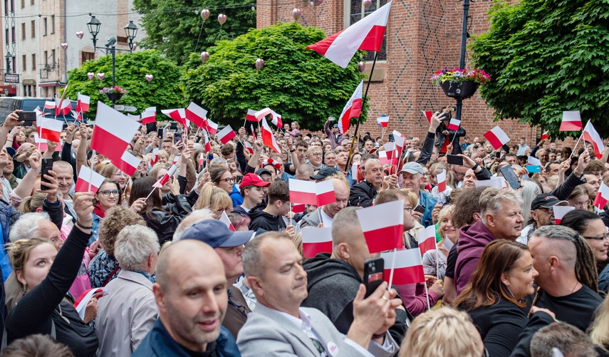 Rafał Trzaskowski w Elblągu. „Tych podziałów naprawdę już wystarczy” zdjęcie nr 330645