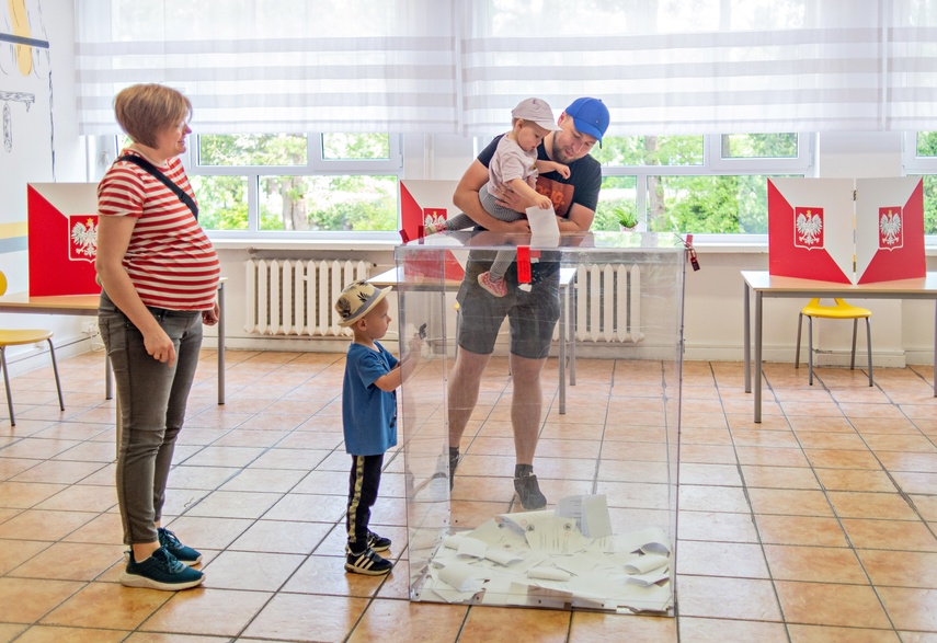 Elblążanie wybierają prezydenta Polski zdjęcie nr 330740