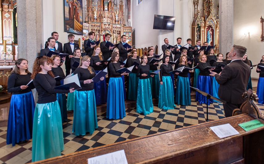Chór i organy w świętym Wojciechu zdjęcie nr 330806