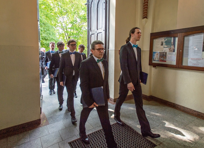 Chór i organy w świętym Wojciechu zdjęcie nr 330802