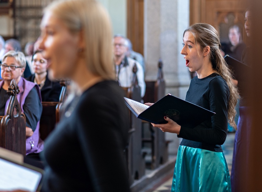 Chór i organy w świętym Wojciechu zdjęcie nr 330813