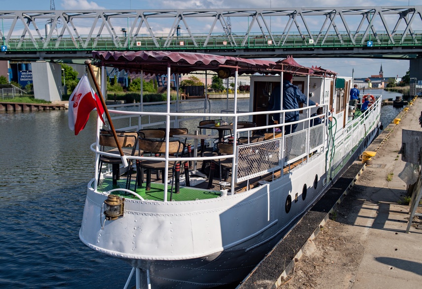 Jantar wrócił do domu zdjęcie nr 330873