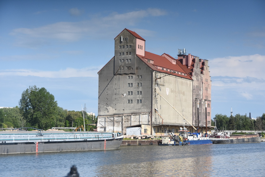 Jantar wrócił do domu zdjęcie nr 330943