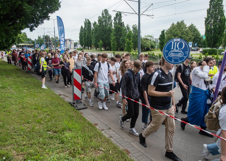 Studenci z kluczami do miasta zdjęcie nr 331069