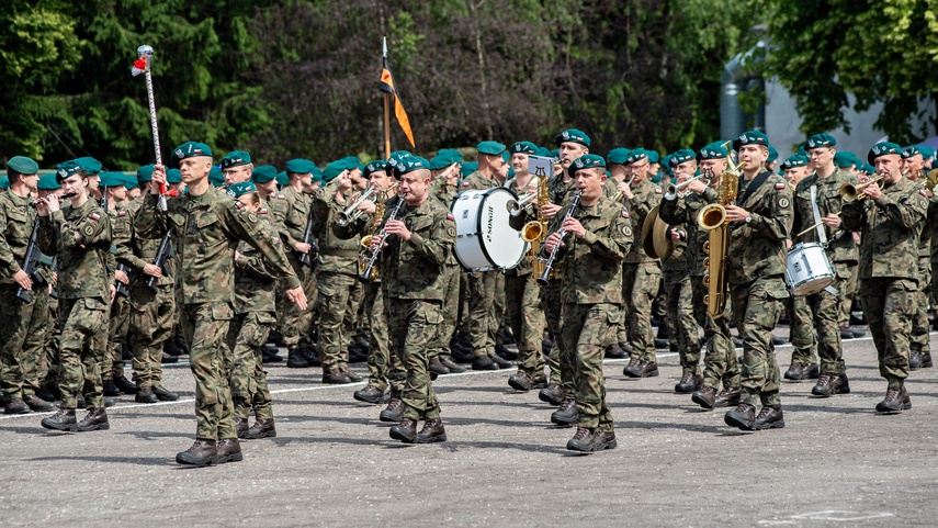 Pododdział z Westerplatte na święcie 16 pułku zdjęcie nr 332066