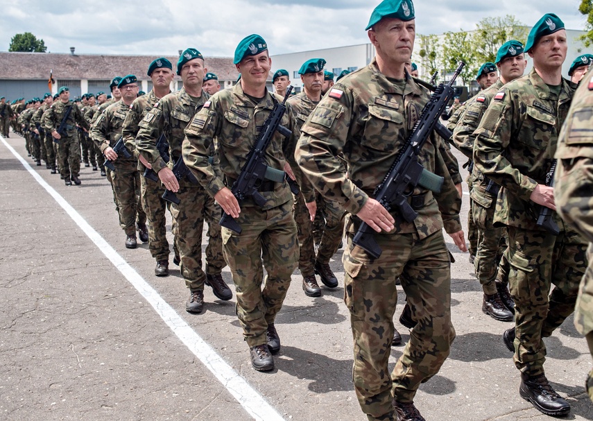 Pododdział z Westerplatte na święcie 16 pułku zdjęcie nr 332120