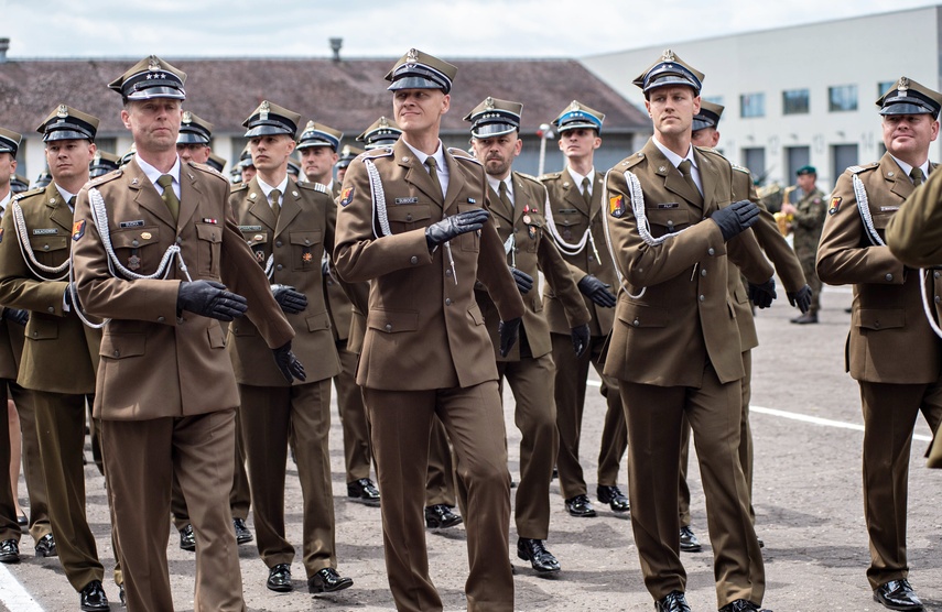 Pododdział z Westerplatte na święcie 16 pułku zdjęcie nr 332113