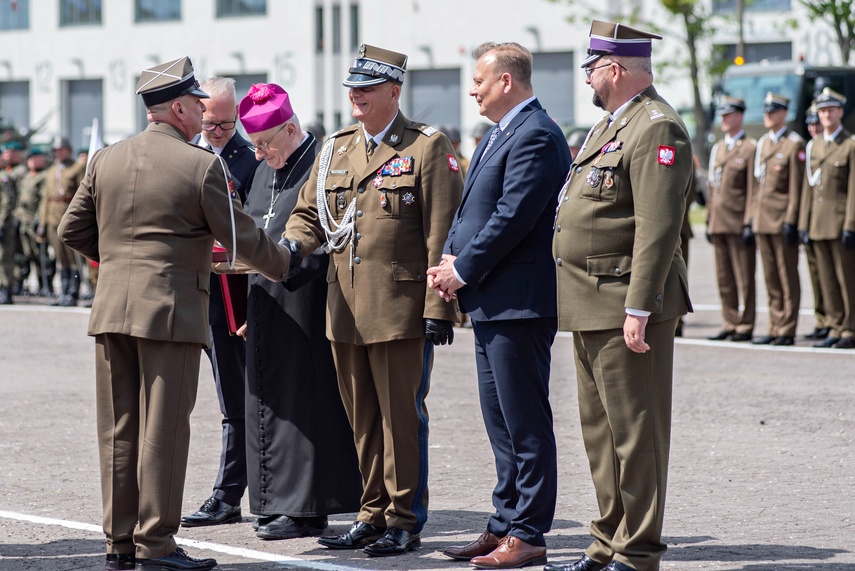 Pododdział z Westerplatte na święcie 16 pułku zdjęcie nr 332089