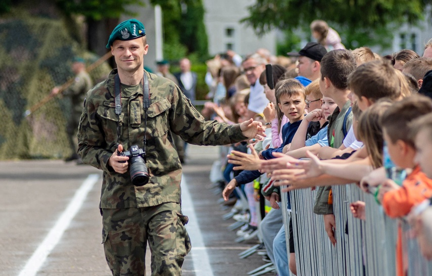 Pododdział z Westerplatte na święcie 16 pułku zdjęcie nr 332059