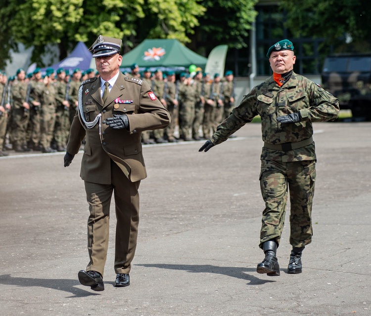 Pododdział z Westerplatte na święcie 16 pułku zdjęcie nr 332072