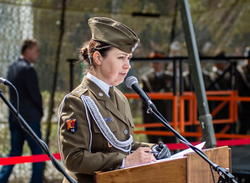 Pododdział z Westerplatte na święcie 16 pułku zdjęcie nr 332065