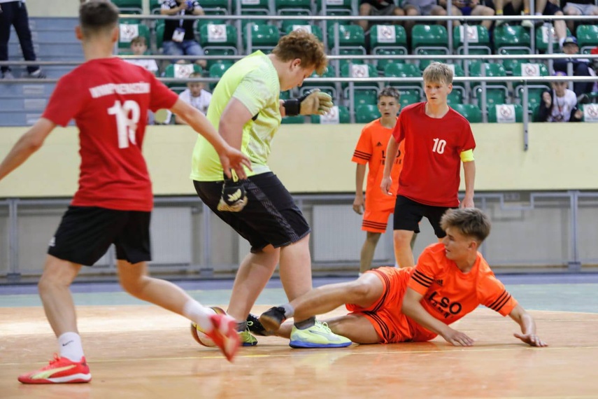 Mistrzostwa Polski ministrantów w halowej piłce nożnej zdjęcie nr 333223
