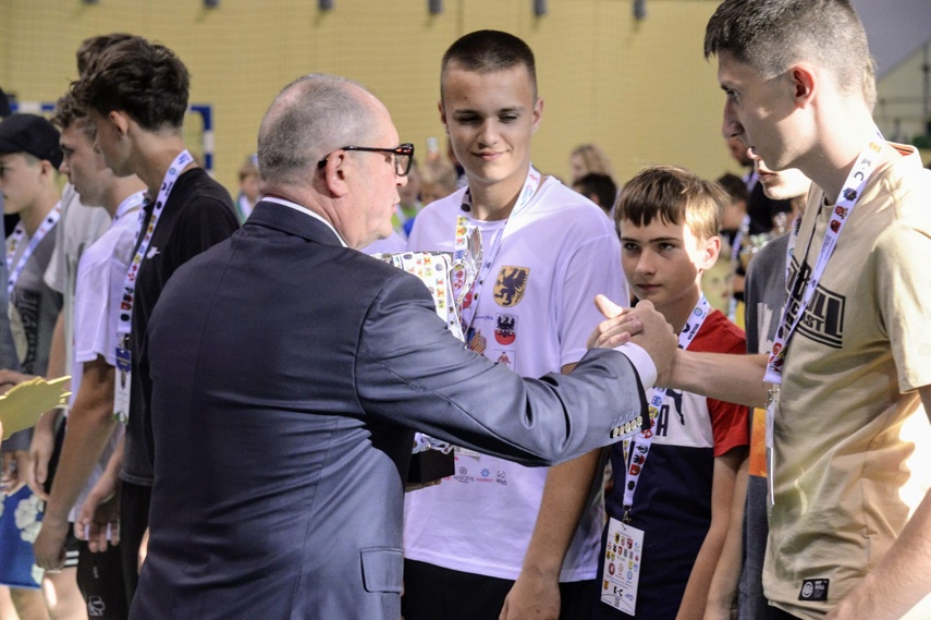 Mistrzostwa Polski ministrantów w halowej piłce nożnej zdjęcie nr 333198