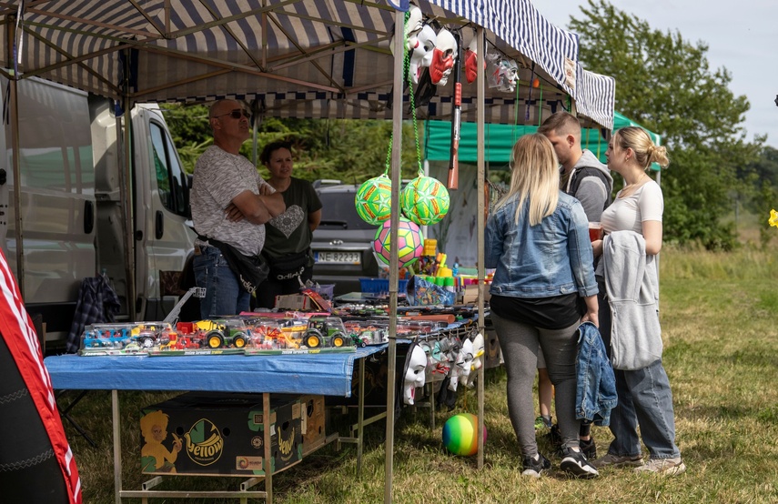 Tu królują wiatr i podcienie zdjęcie nr 333301