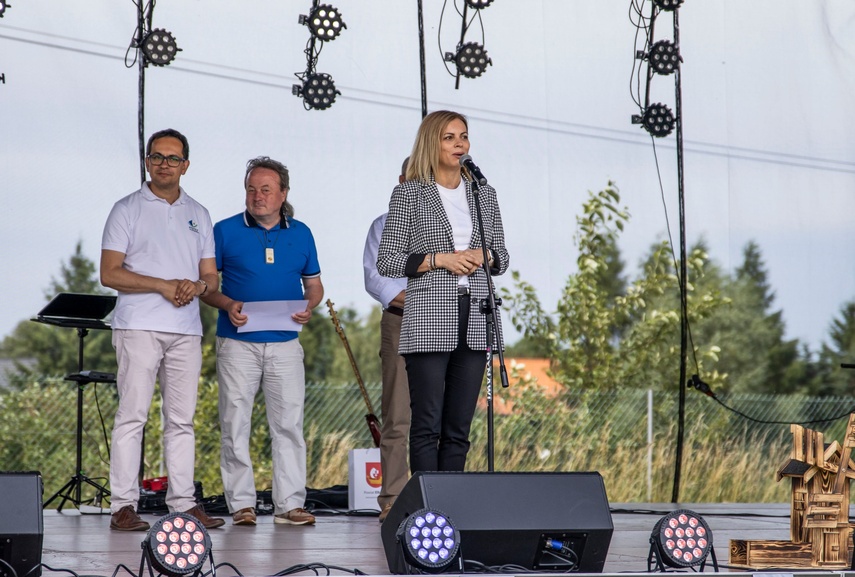Tu królują wiatr i podcienie zdjęcie nr 333290