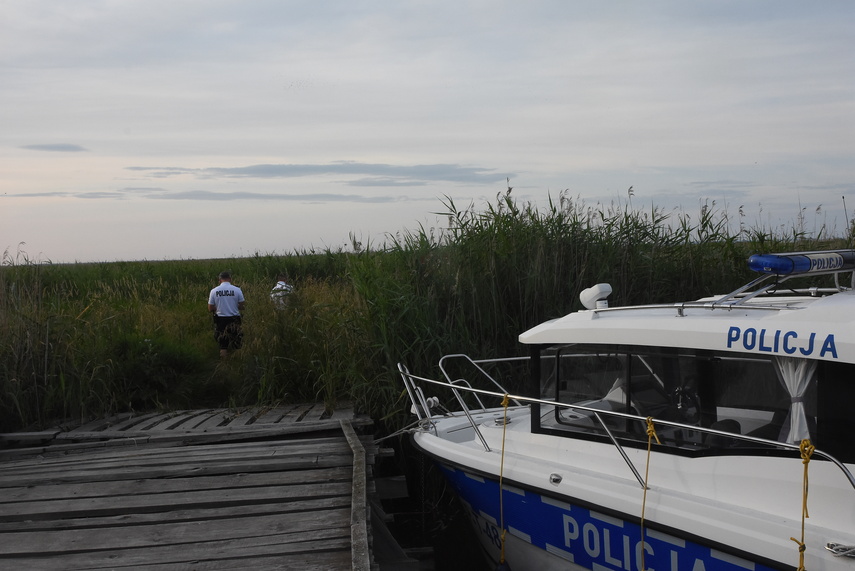 Wypłynął na SUP-ie i stracili z nim kontakt zdjęcie nr 333540