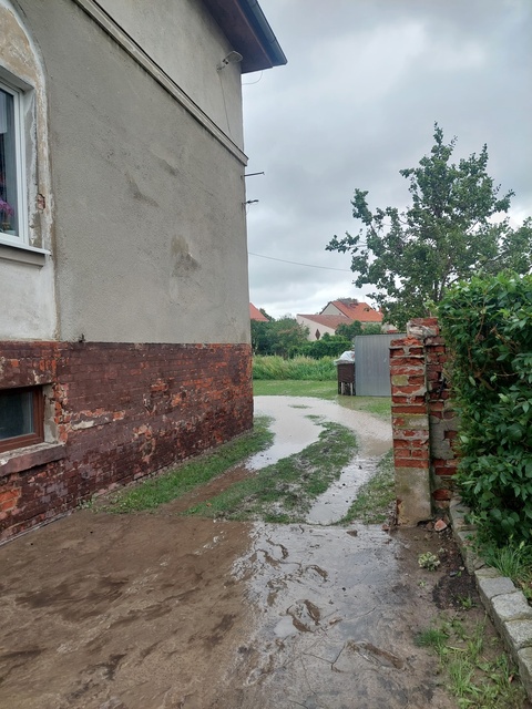 „Nie spaliśmy, nie mamy prądu, wody, nic...” zdjęcie nr 334552