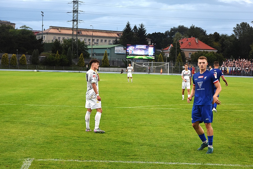 "Absolwenci" olimpijskiej Akademii dają remis na inaugurację zdjęcie nr 334992